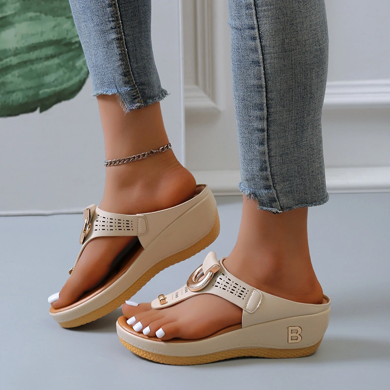 Factory Wholesale Light Weight Comfortable Women Fashion Wedge Sandals