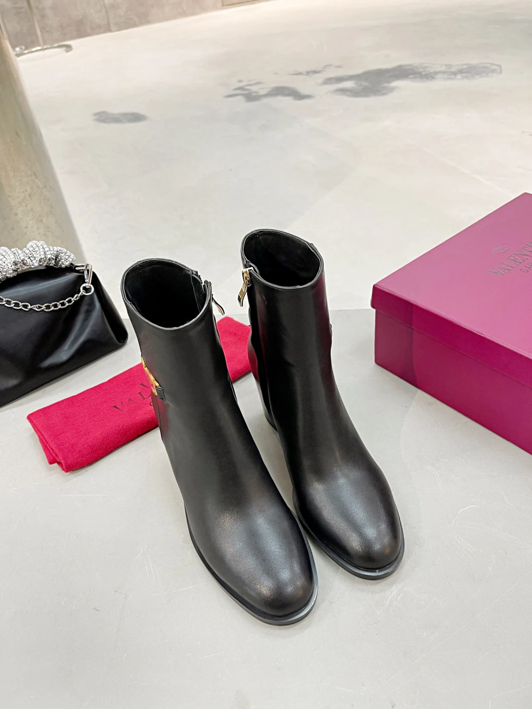 Designer Women Fashion Boots Waterproof Non-Slip Long Water Shoes Ladies Boots